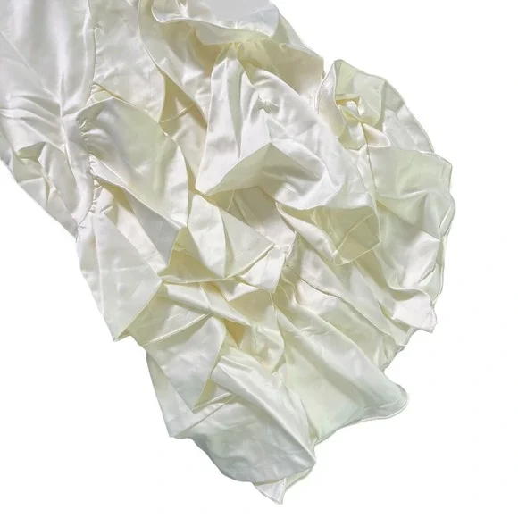 Bronx and Banco Paros‎ Gown in White - Picture 6 of 16